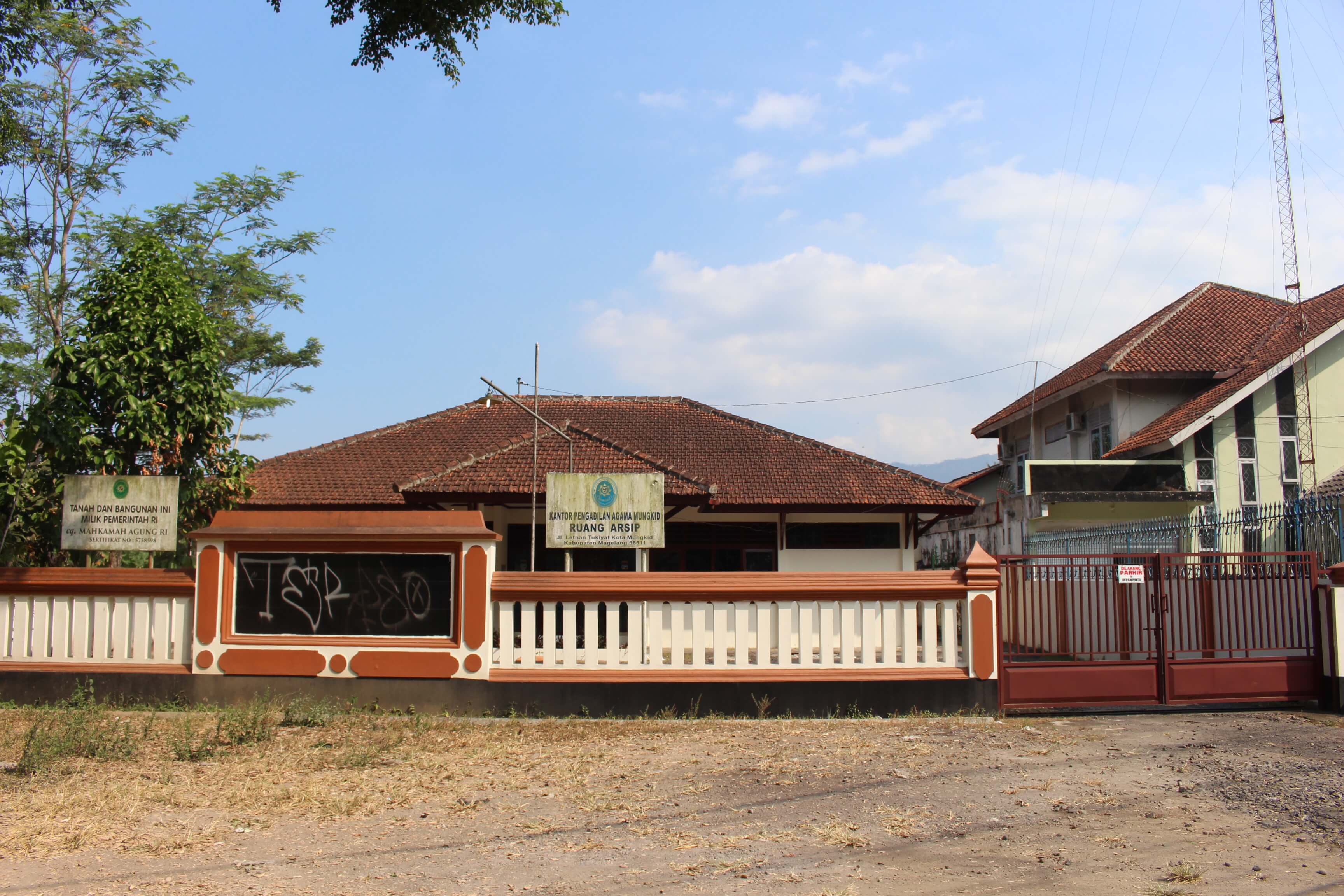 kantor lama pamungkid